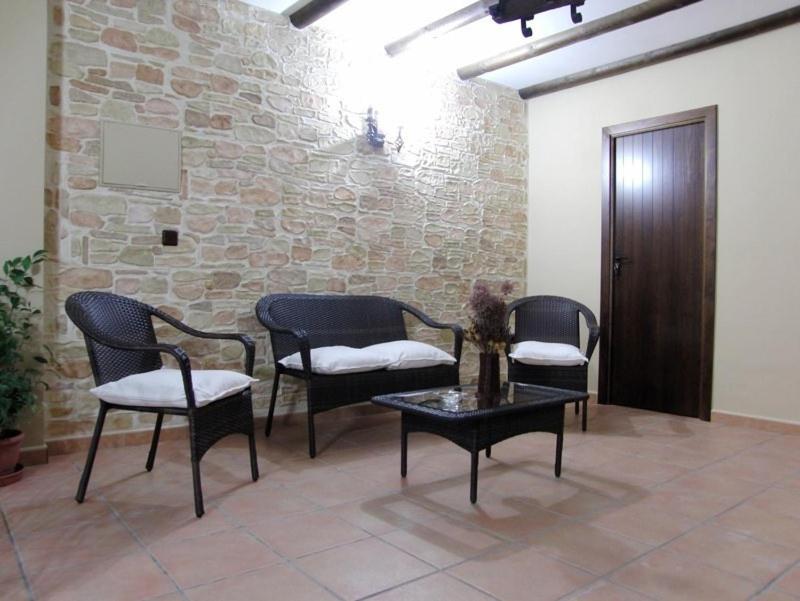 Hotel El Romeral Almadén de la Plata Exteriör bild