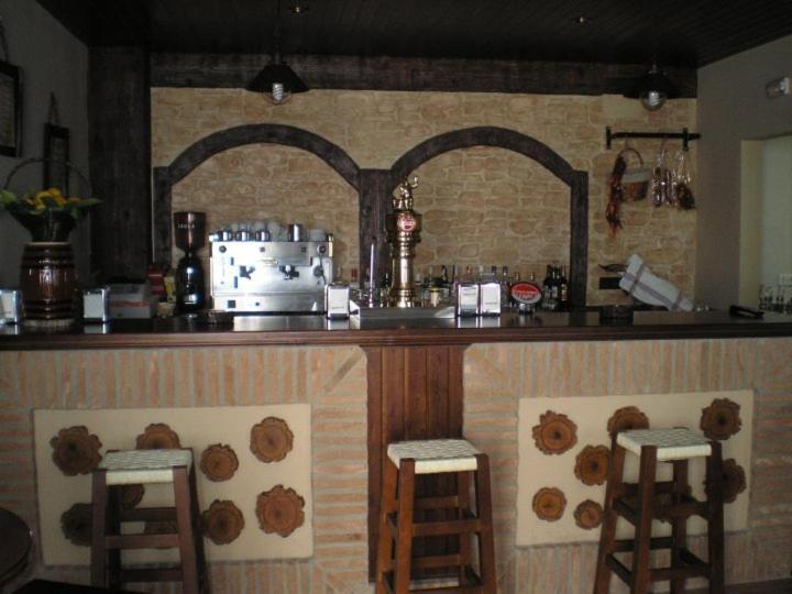 Hotel El Romeral Almadén de la Plata Exteriör bild